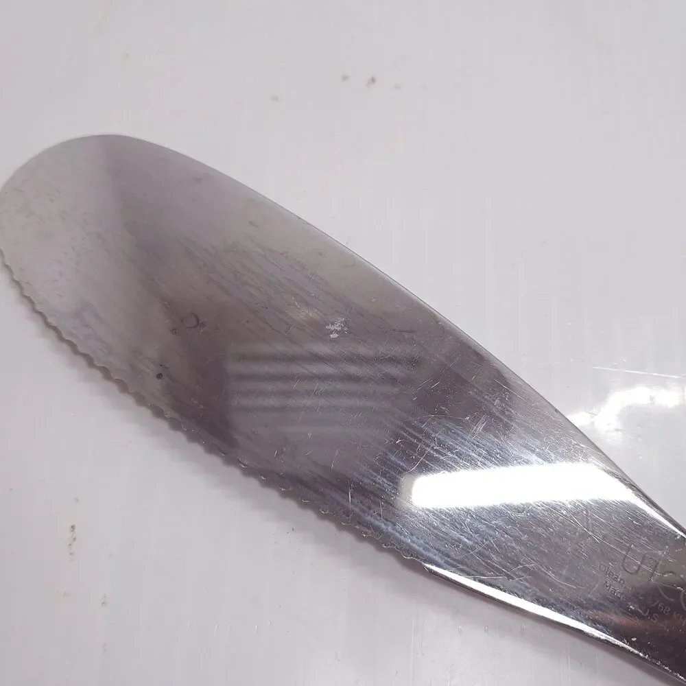 CUTCO Spatula Spreader classic brown 1768 KH serrated edge tool Olean made USA